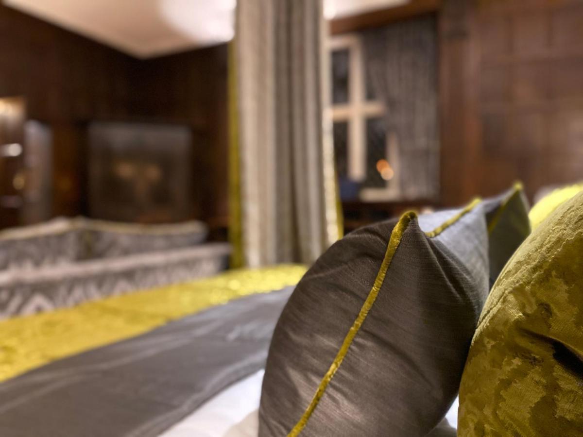 Great Fosters - Near Windsor Hotell Egham Eksteriør bilde
